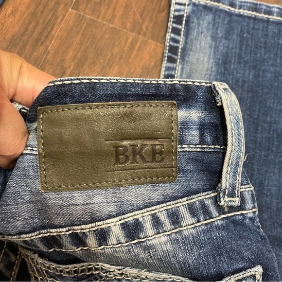 BKE DENIM “Aiden” boot leg jeans Size 25R *bbq stain on left leg EUC - Picture 10 of 16